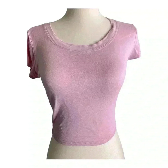 🌸$5 Cute lil Crop Top - Picture 1 of 3